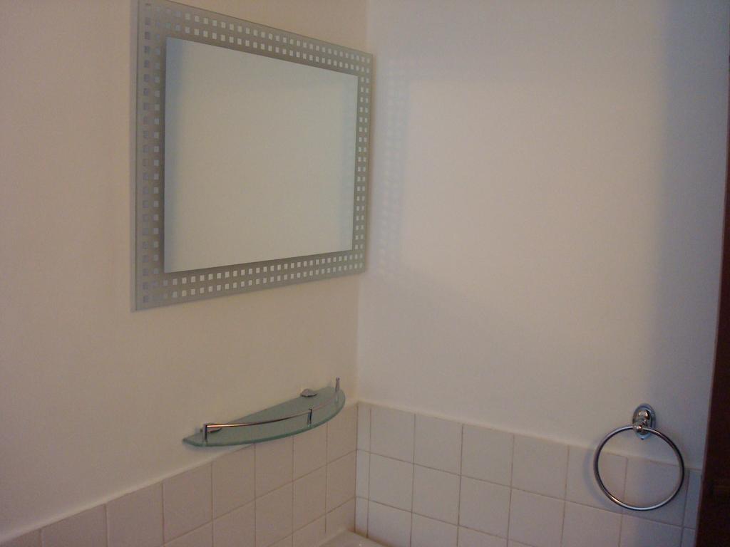 Dehiwala-Mount Lavinia Blue Seas Guest House חדר תמונה