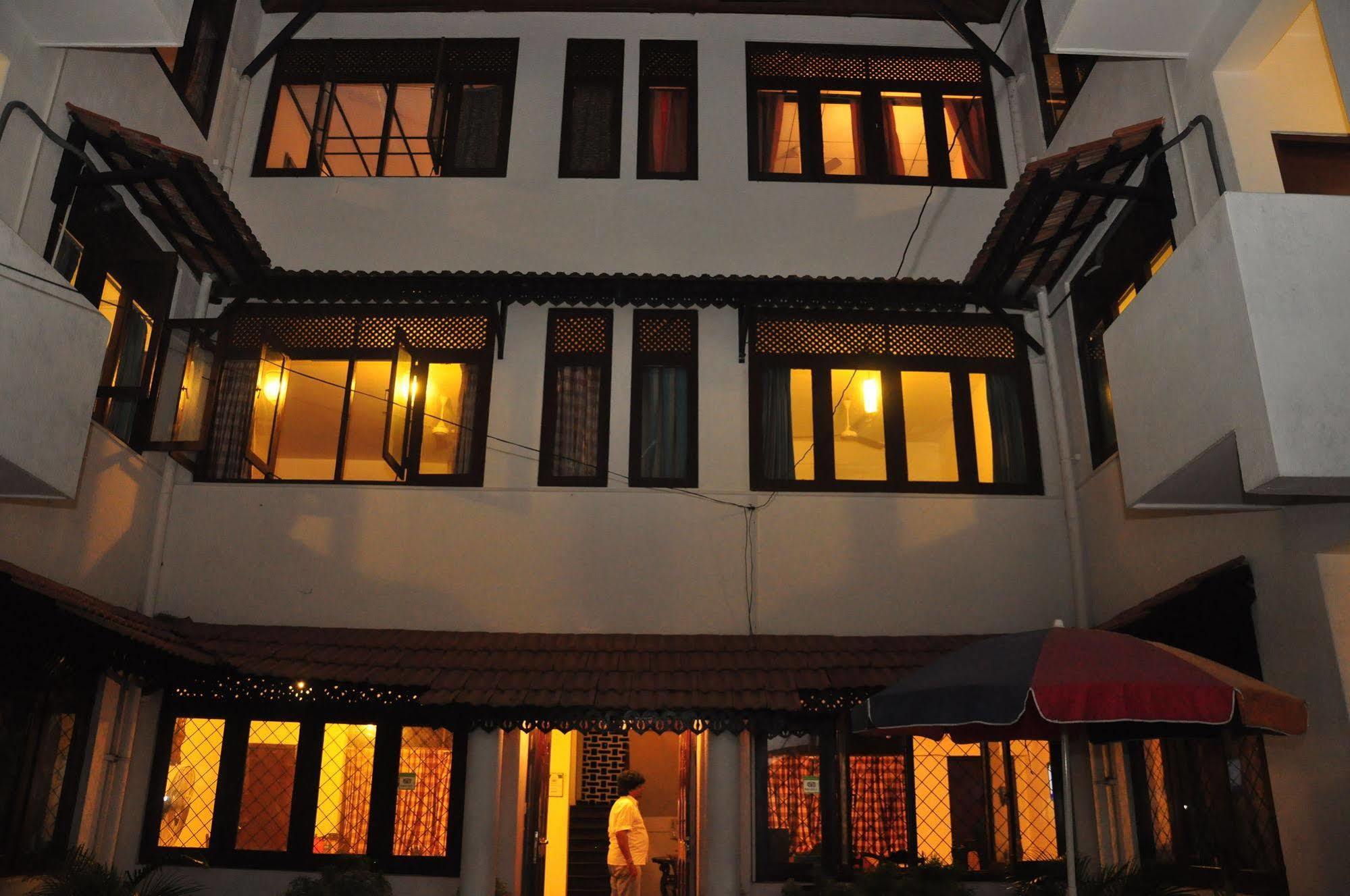 Dehiwala-Mount Lavinia Blue Seas Guest House מראה חיצוני תמונה
