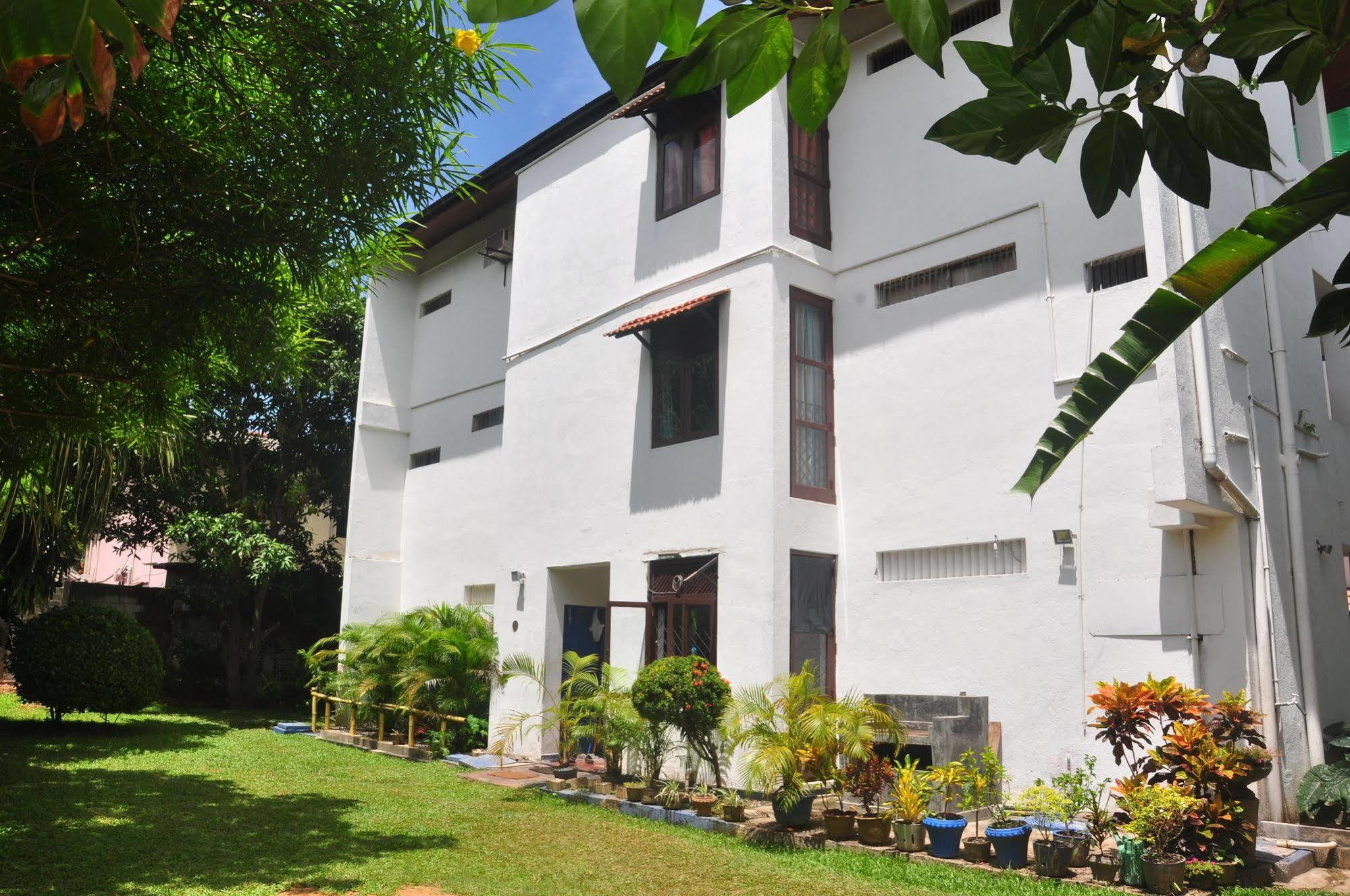 Dehiwala-Mount Lavinia Blue Seas Guest House מראה חיצוני תמונה